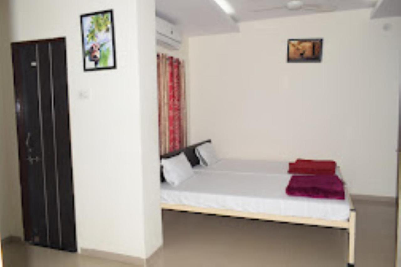 Hotel Vaibhav,Akola ภายนอก รูปภาพ