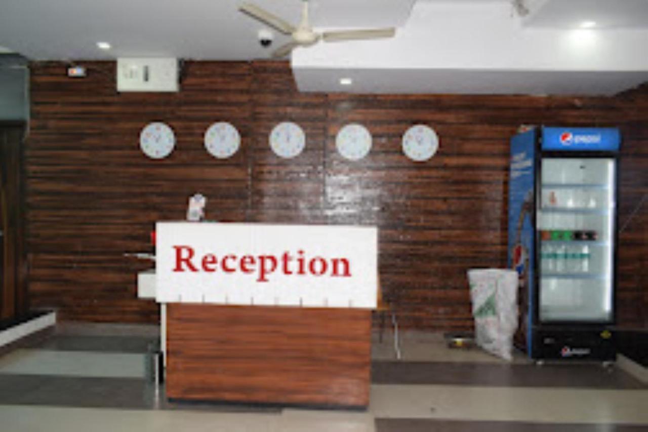 Hotel Vaibhav,Akola ภายนอก รูปภาพ