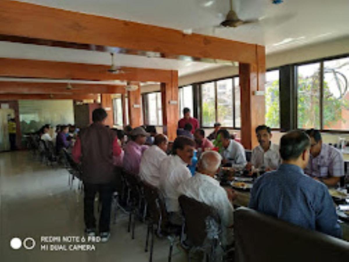 Hotel Vaibhav,Akola ภายนอก รูปภาพ